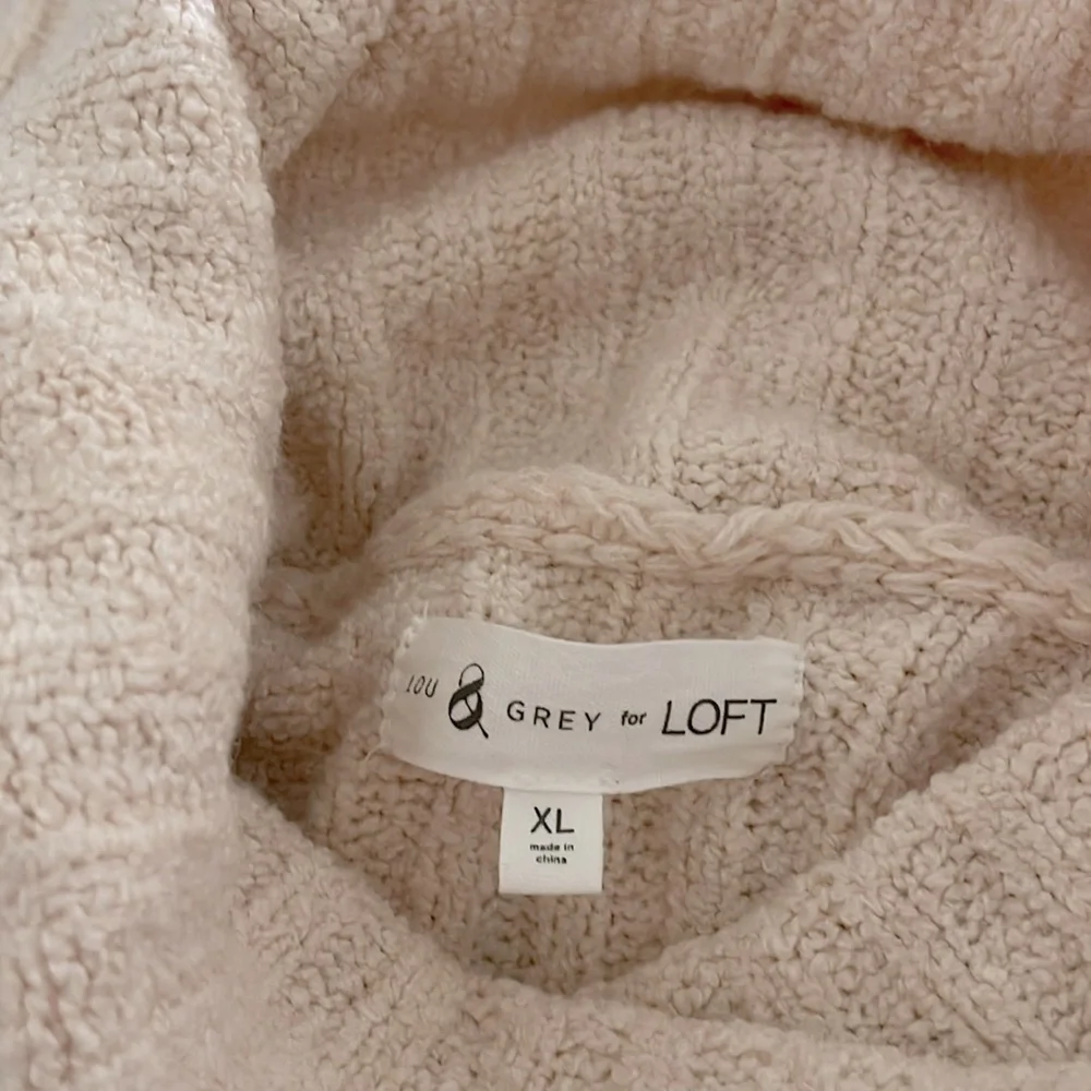 Lou and Grey for LOFT soft cotton blend cow neck sweater